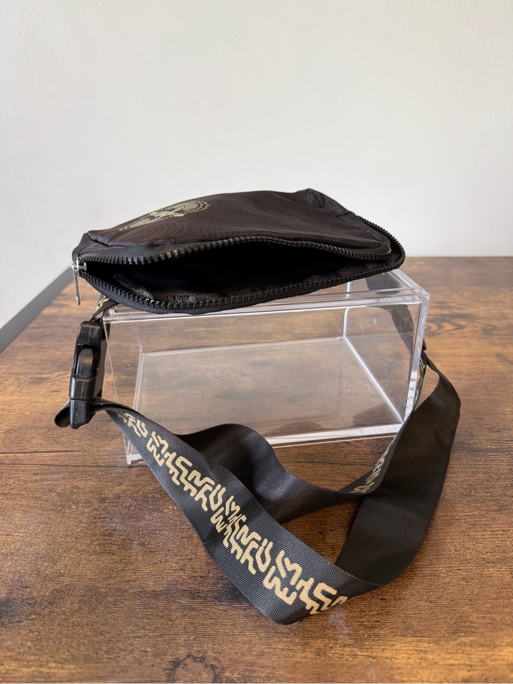 Nintendo Zelda Mini Crossbody Bag - Picture 3 of 5